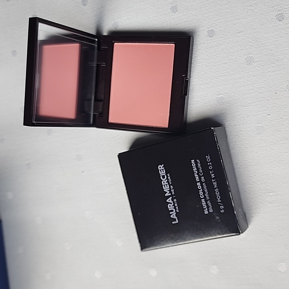 Laura Mercier Blush Color Infusion in Rose'